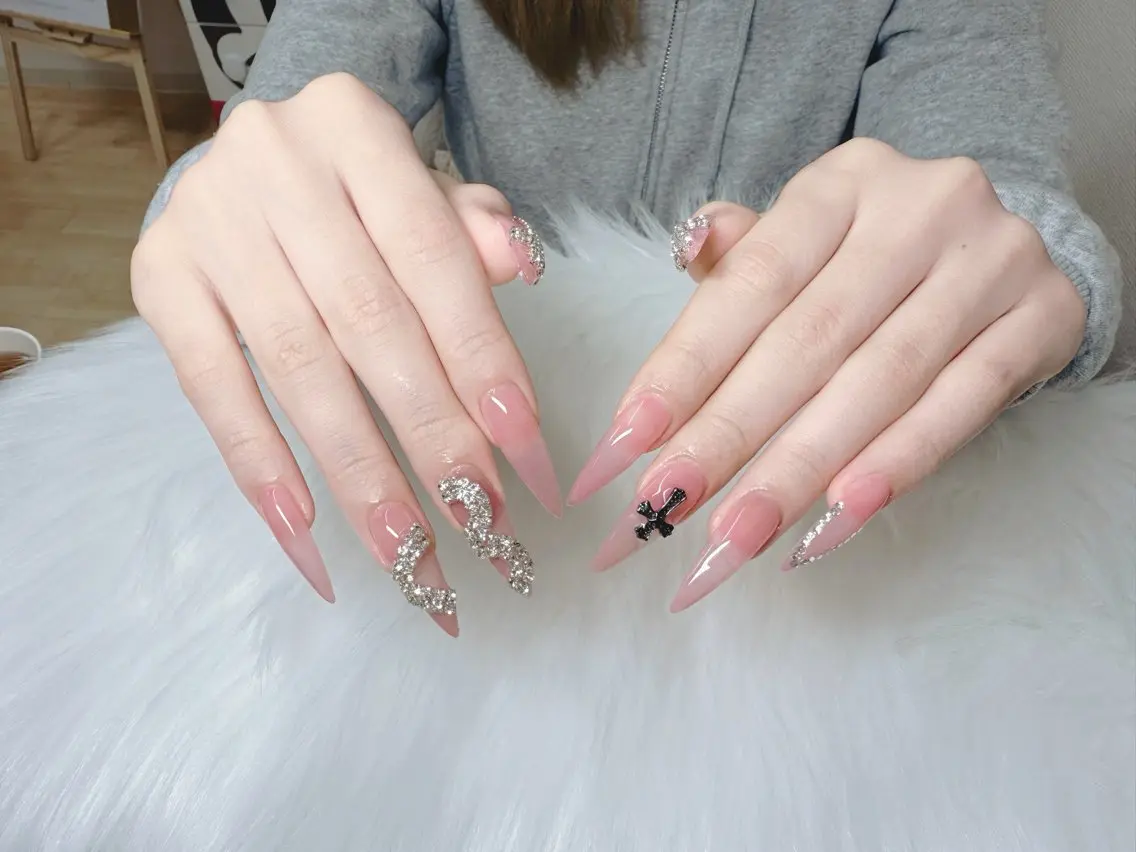 ネイル ジェルネイル 韓国ネイル パラジェル ハンドネイル GOHOUBI Nail 心斎橋店のネイルデザイン
