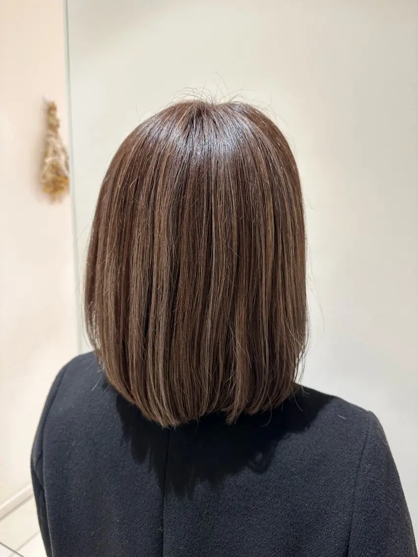 ショート カラー ヘアアレンジ タイトボブ個性派カラ ーAKANEのヘアスタイル