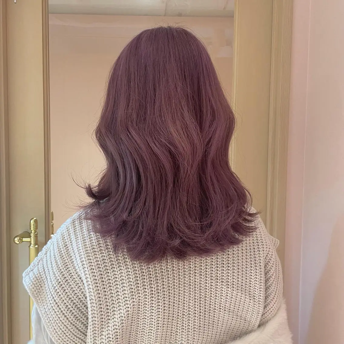 セミロング ピンクラベンダー 髪質改善 ヘアカラー トリートメント ヘッドスパ マホ/日吉/髪質改善 /レイヤー/ガーリーのヘアスタイル