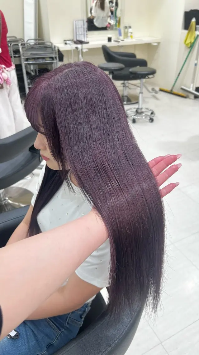 ロング カラー ヘアアレンジ ヘアカラー 韓国レイヤー&ピンク 艶髪🩶maikoのヘアスタイル