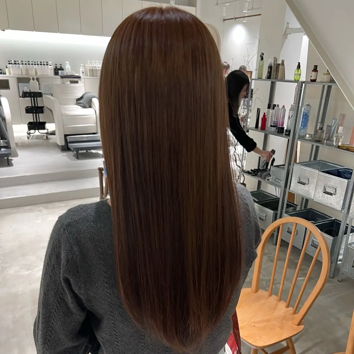 ロング カラー ブラウンカラー 透明感カラー ダブルカラー ヘアカラー 周東 芽依のヘアスタイル