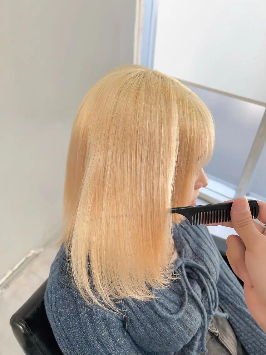 ミディアム カラー 抜きっぱなしブロンド ブロンド ハッシュカット カット ヘアカラー トリートメント ヘアセット 🫧艶ダブルカラー ブリーチ🫧トモヤのヘアスタイル