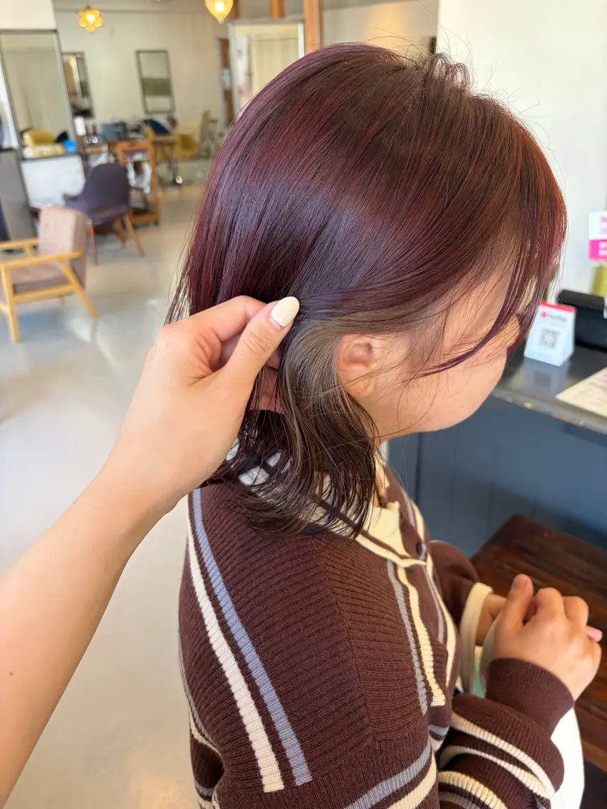 カラー 門手 菜々子のヘアスタイル