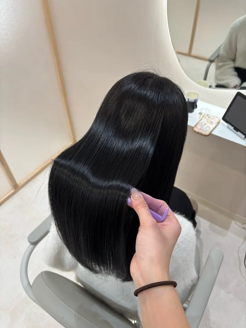 カラー ヘアカラー Momoka / 髪質改善のヘアスタイル