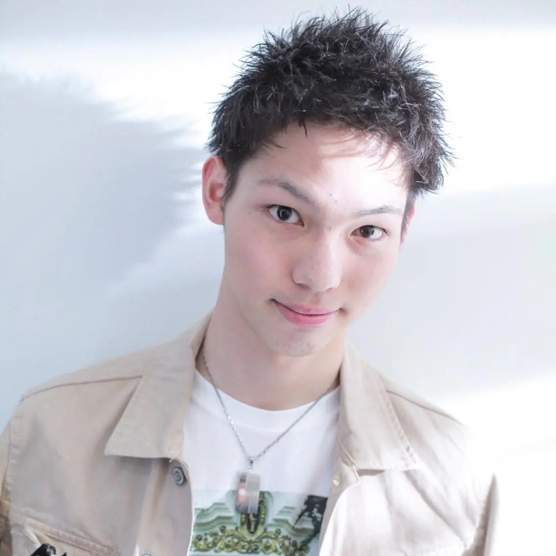 ショート カラー メンズ メンズショート 黒髪 ショートヘア メンズヘア特化 崎田 成人のヘアスタイル