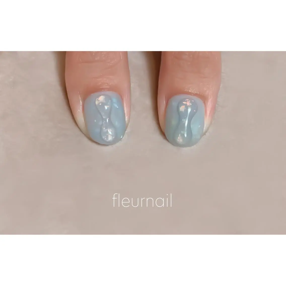 ネイル オーロラネイル ブルー クリアネイル 長さ出し ジェルネイル ハンドネイル fleurnail miuraのネイルデザイン