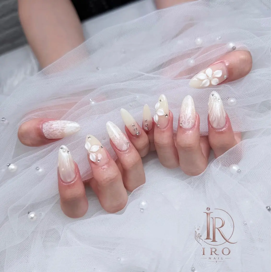 ネイル ハンドネイル IRO Nail Studioのネイルデザイン