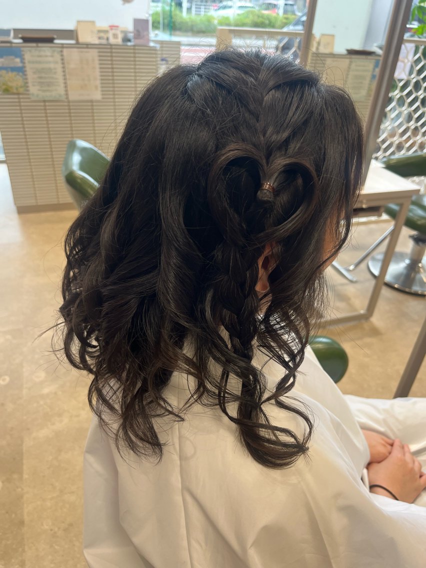 セミロング ヘアアレンジ ヘアセット はせがわ りえのヘアスタイル