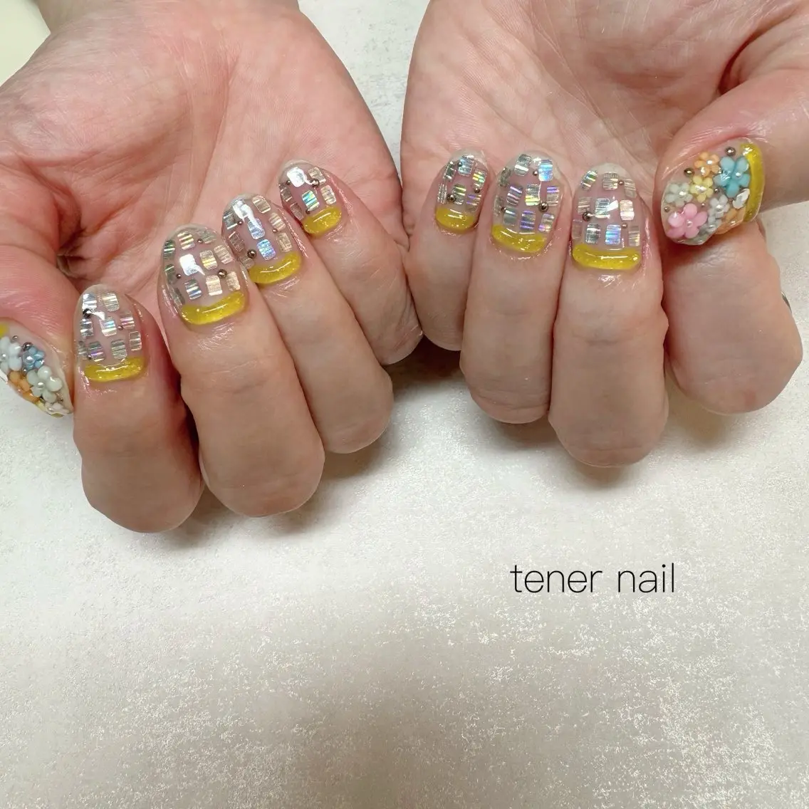 ネイル フラワーネイル ホログラムネイル キラキラネイル ハンドネイル テネルネイル tener nailのネイルデザイン