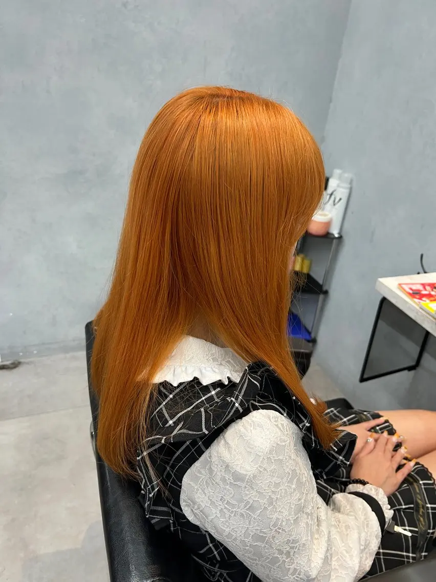 ロング カラー オレンジ 🐬Lala 🐬のヘアスタイル