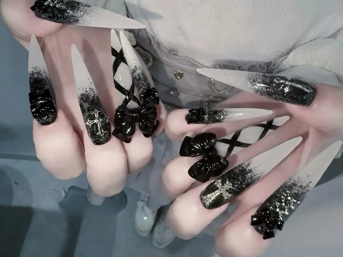 ネイル オーロラネイル ブルー フットネイル ジェルネイル 氷ネイル・うるうるネイル ハンドネイル Rin Nail 新大久保店のネイルデザイン
