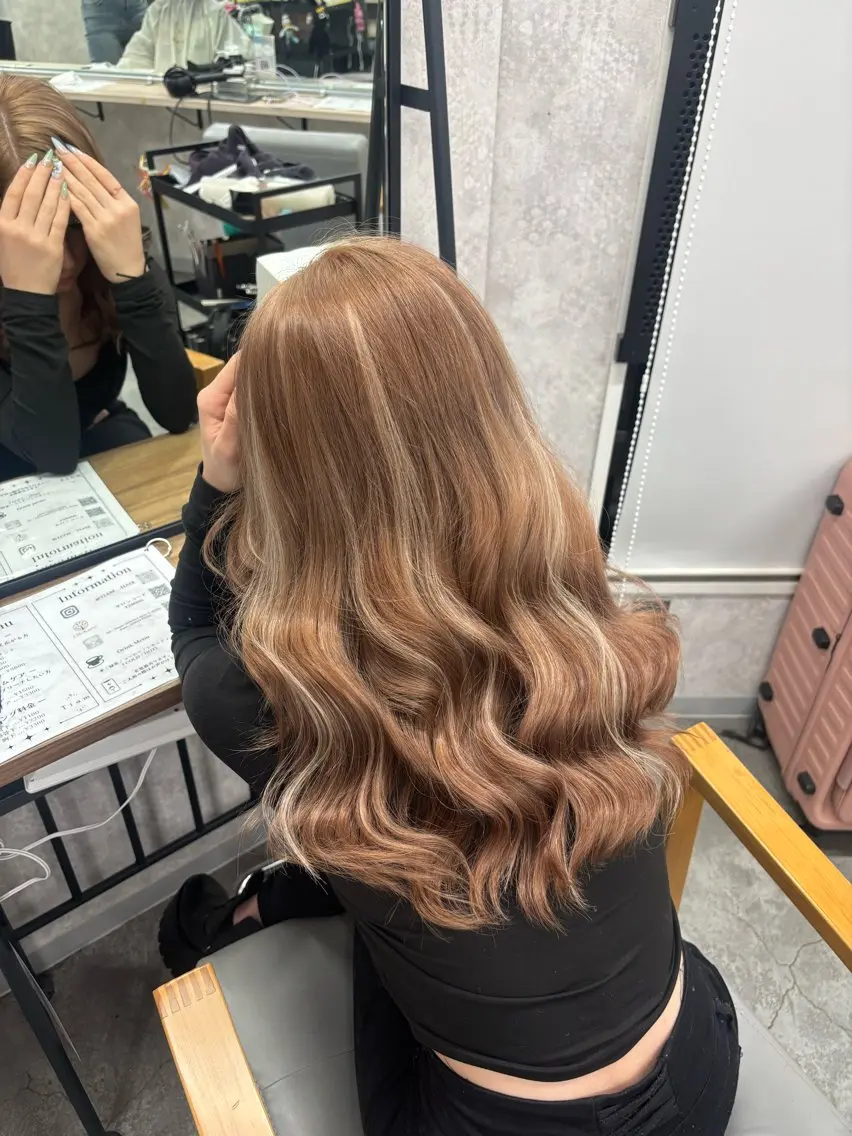 セミロング カラー ヘアカラー トリートメント ギャル/ハイトーン 特化/ルイヤのヘアスタイル