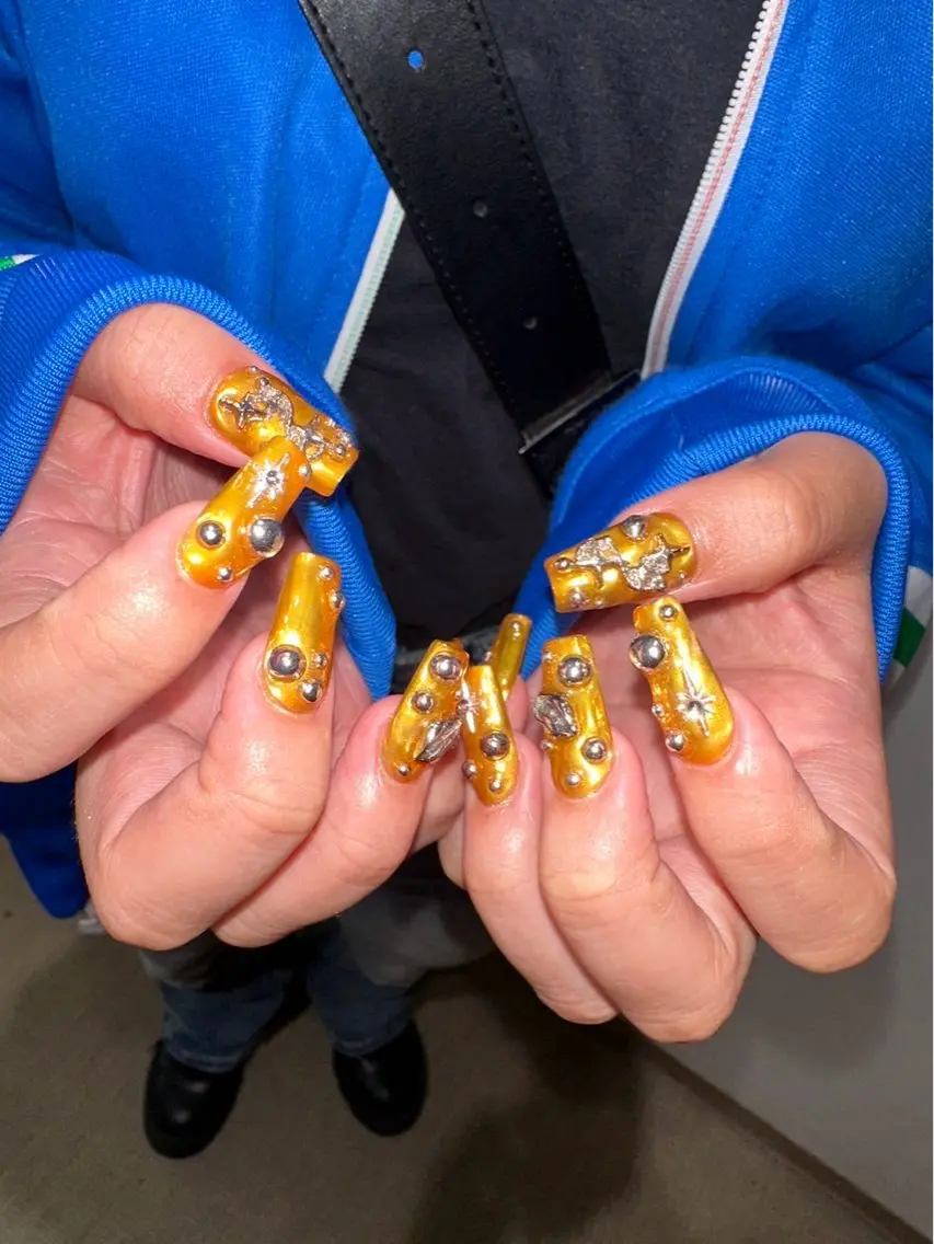 ネイル ハンドネイル SHIORI 📍渋谷 / 円山町のネイルデザイン