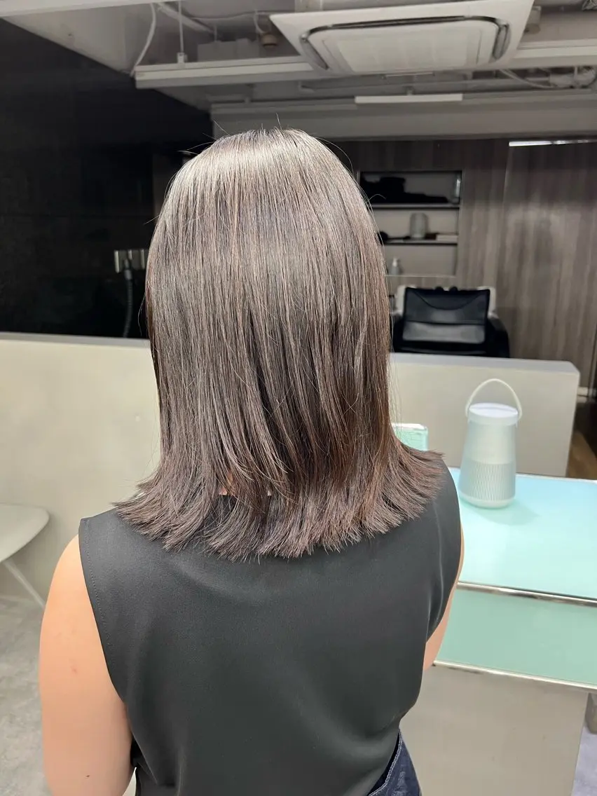 ミディアム 稲毛田 楓のヘアスタイル
