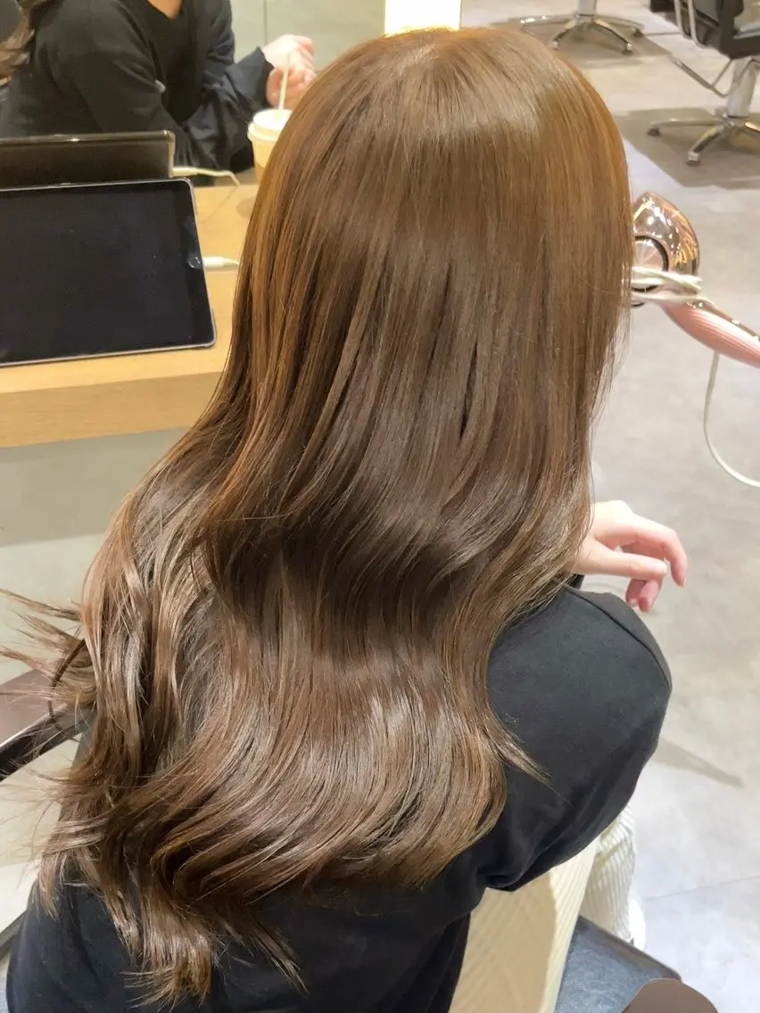 ロング カラー ヘアカラー 顔周りカット/ 透明感カラー/ユイのヘアスタイル