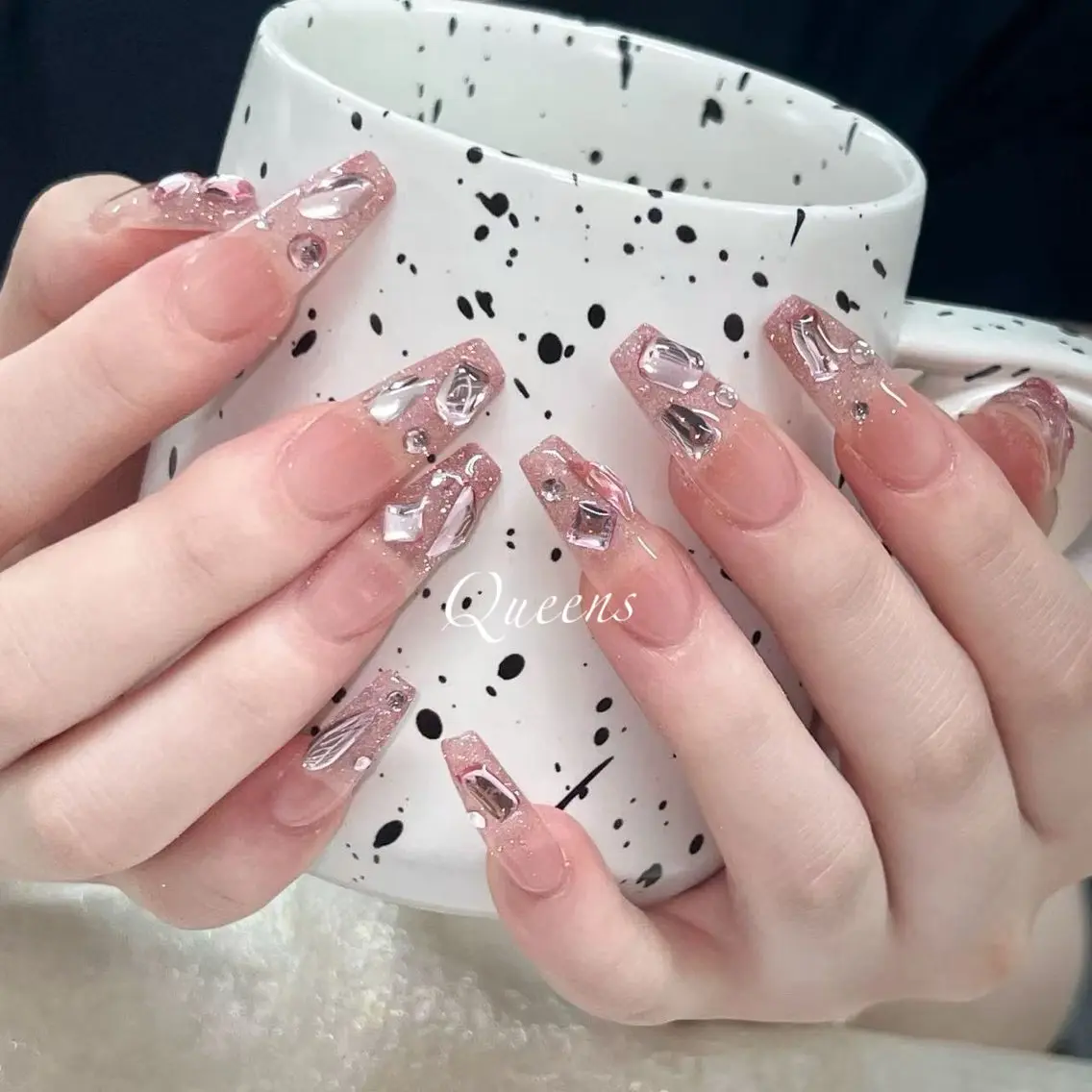 ネイル ハンドネイル Queens マオのネイルデザイン