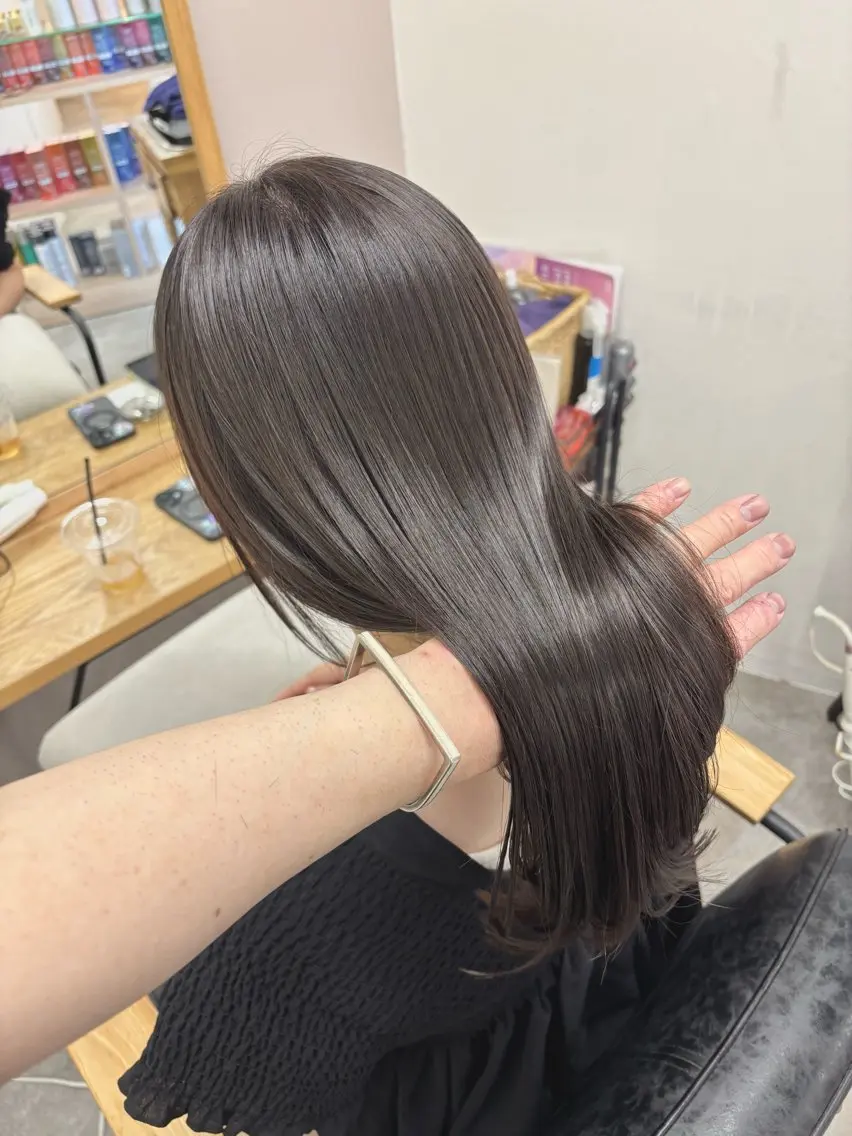ロング カラー ベージュカラー ミント ミントベージュ カット ヘアカラー トリートメント 茶屋町 暗髪 透明感 増田のヘアスタイル