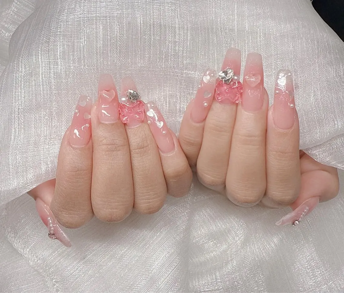 ネイル ハンドネイル Lee Nailsのネイルデザイン
