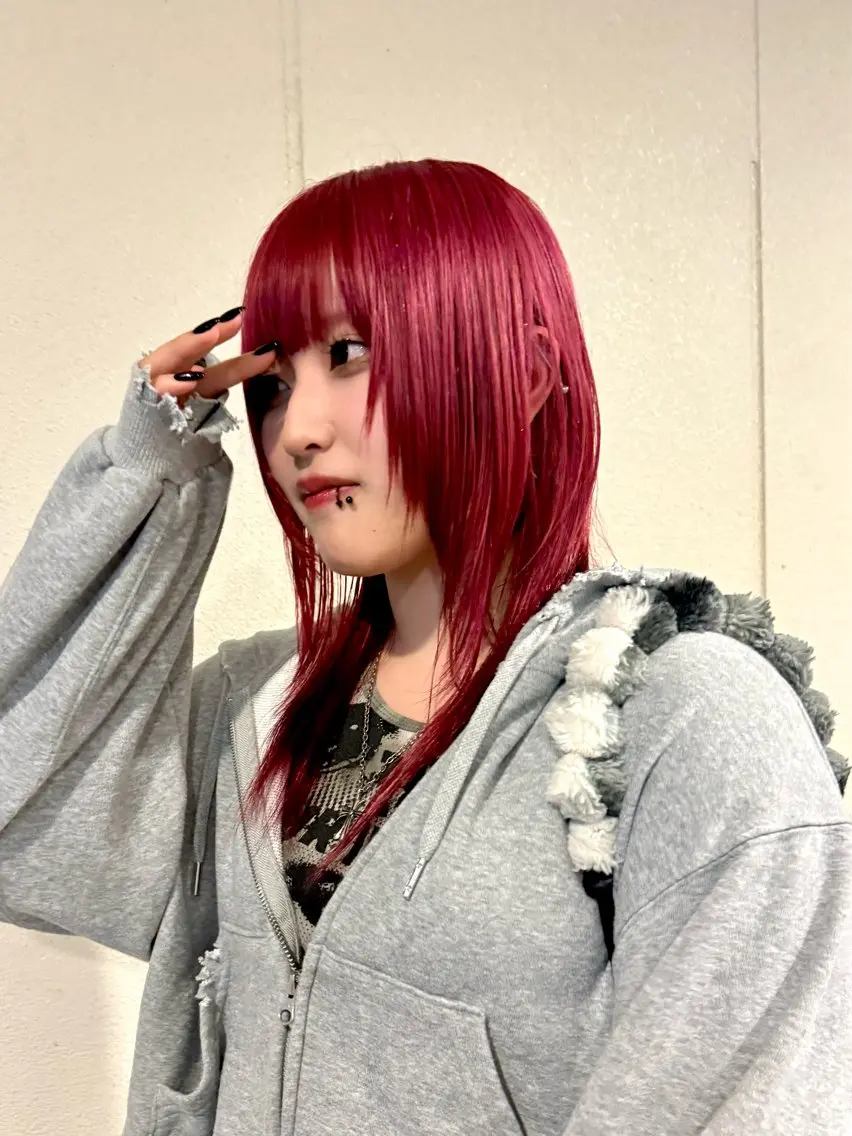 ミディアム カラー レッドカラー レイヤーカット カット ヘアカラー トリートメント ハイトーン/レイヤー /ウルフ⭐️永田⭐️のヘアスタイル