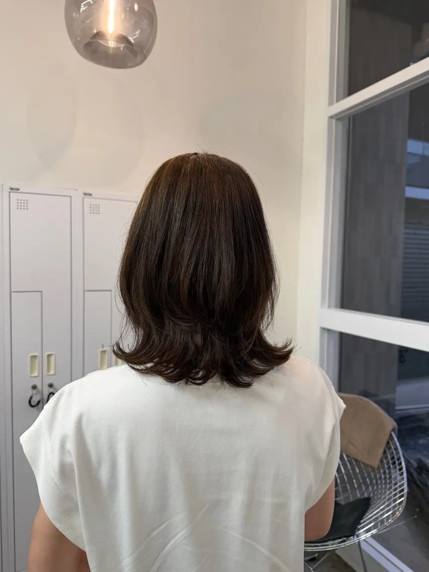ミディアム くびれヘア 加藤 里咲のヘアスタイル