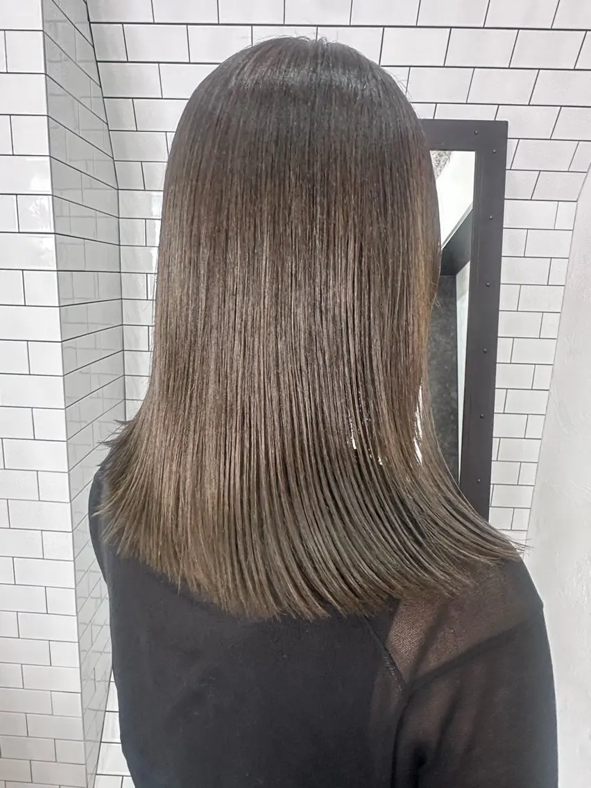 セミロング カット 縮毛矯正 トリートメント 妙見 知洋のヘアスタイル