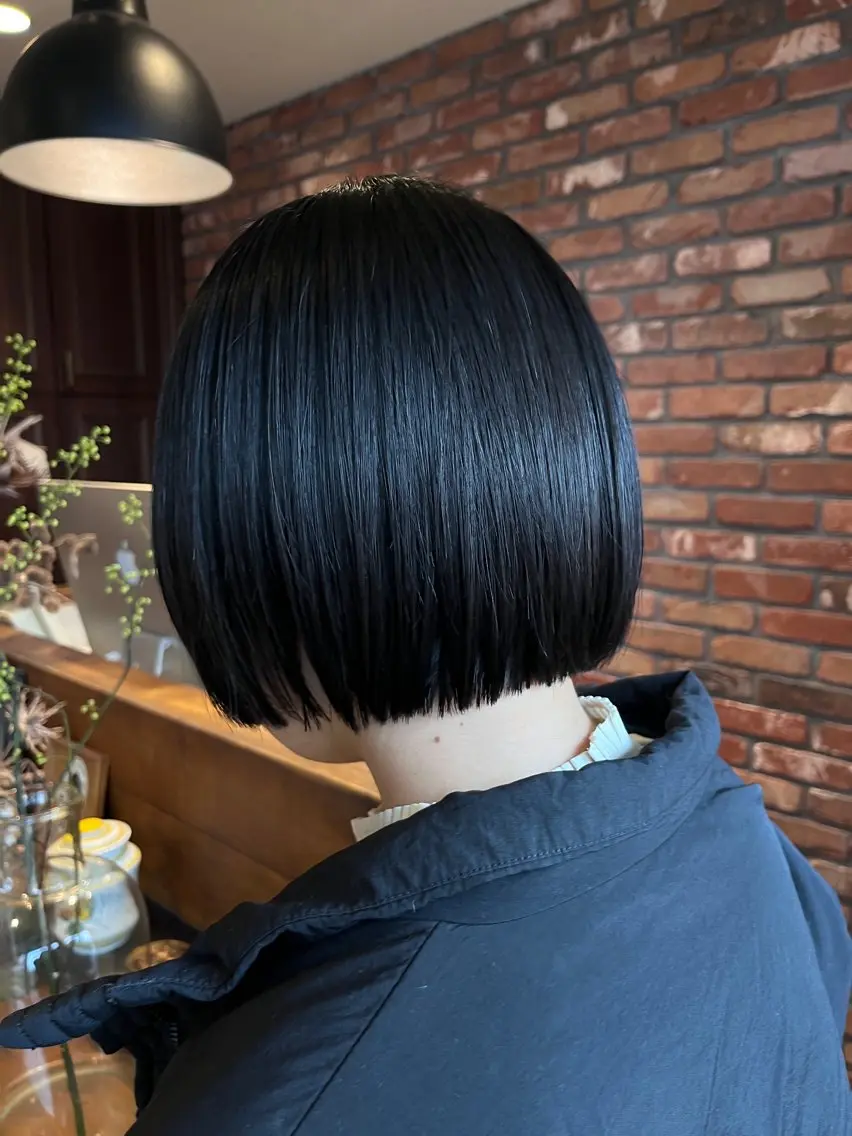 ショート ボブ カット Vicky ブリーチ メンズカジュアルのヘアスタイル