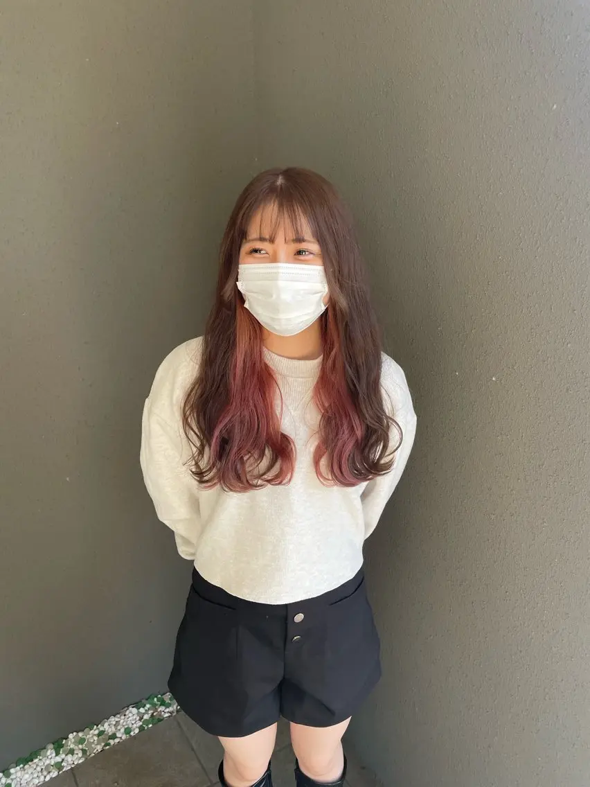 ロング カラー カット ヘアカラー 山本 愛永のヘアスタイル