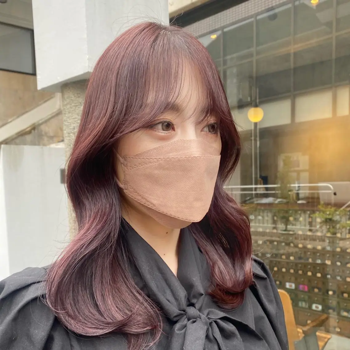 ミディアム カット ヘアカラー トリートメント 韓国レイヤー/透明感 カラー🦋mioのヘアスタイル