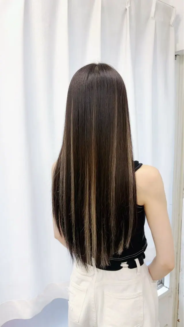 ロング カラー ヘアカラー エクステ 韓国ヘア🤍髪質改善 🇰🇷AKANEのヘアスタイル