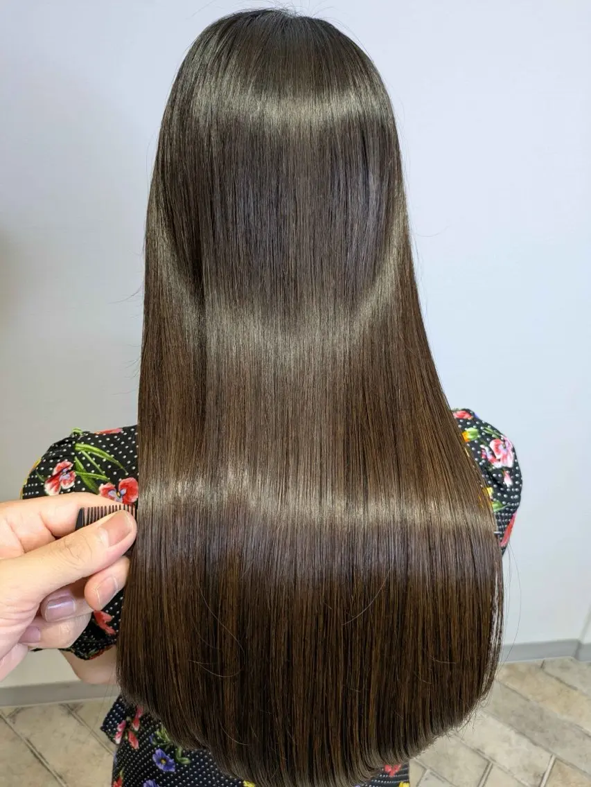 ロング カラー 髪質改善 トリートメント 酸熱トリートメント モモ 【髪質改善】のヘアスタイル