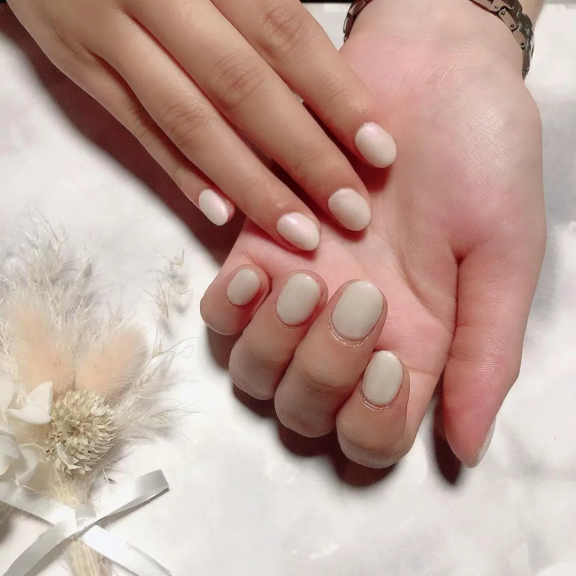 ネイル アートネイル 桜ネイル ジェルネイル キラキラネイル オフィスネイル 🧸 Emiri🫧のマツエク・マツパデザイン