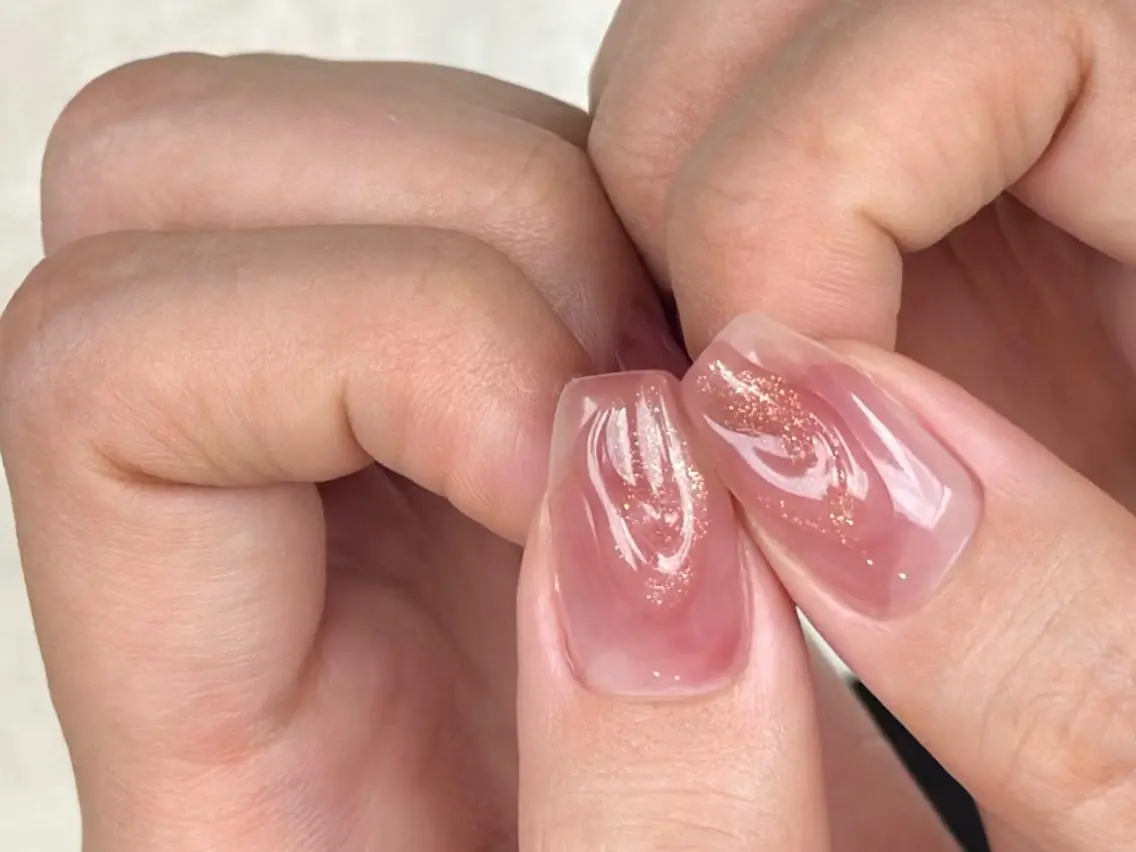 ネイル ニュアンスネイル aoi .のネイルデザイン