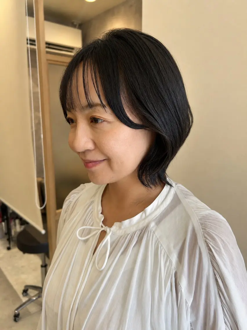 ミディアム カラー ミディアムパーマ ケアカラー 髪質改善 トリートメント ウルフカット カット ヘアカラー トリートメント ヘッドスパ 久木原 ゆりのヘアスタイル