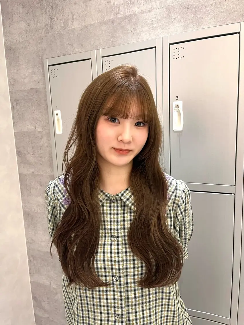 ロング カラー ベージュカラー ブリーチなしベージュ レイヤーカットはるかのヘアスタイル