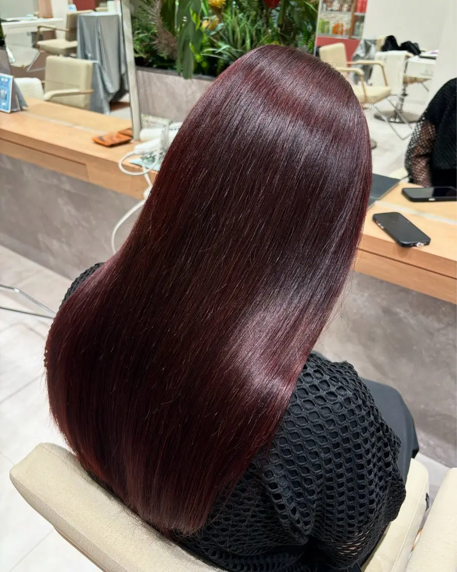 ロング カラー ブリーチ ボルドーカラー トリートメント ヘアカラー トリートメント AVEDAcolor /りんたろうのヘアスタイル