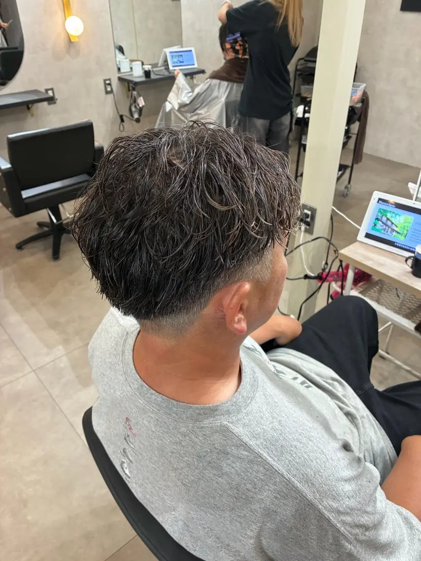 パーマ メンズ メンズパーマ スパイラルパーマ 河原 虎之のヘアスタイル