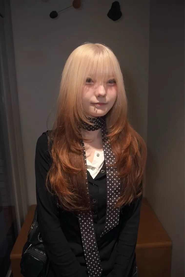 ロング カラー ブリーチ 抜きっぱなしブロンド ブロンド ブラウンカラー デザインカラー ヘアカラー manami/ハイ トーン/ヘアセットのヘアスタイル