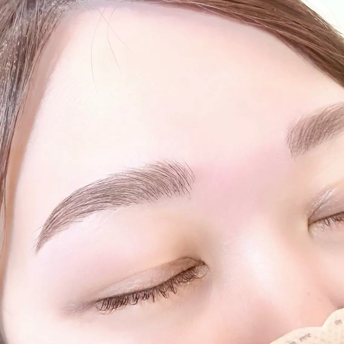 \特別価格🍃/【眉癖改善】ハリウッドブロウリフト(眉パーマ+ WAX脱毛)メイク仕上げ込み♪の写真