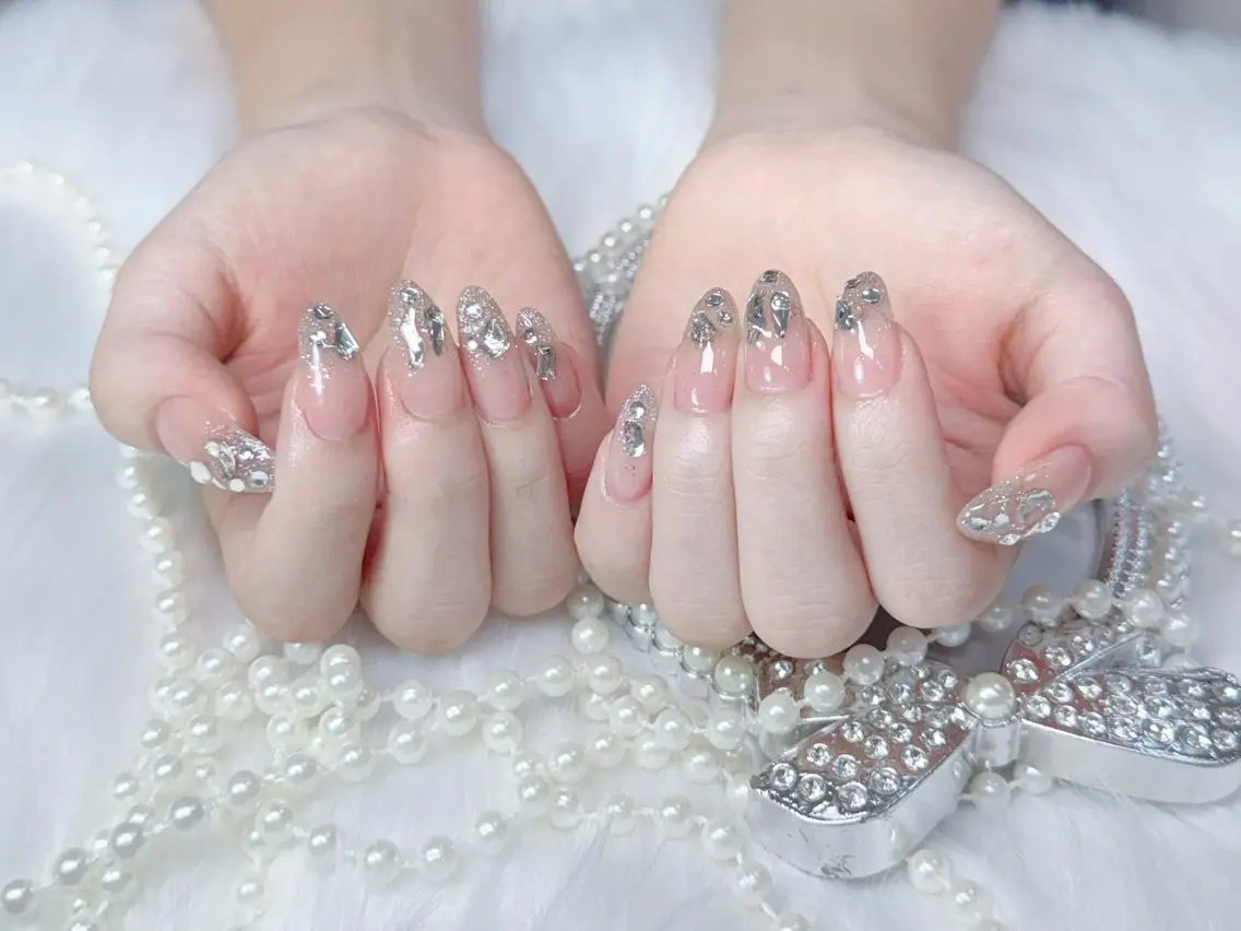 ネイル キラキラネイル 韓国ネイル ラメ(グリッター) ストーンネイル ワンホンネイル ハンドネイル GOHOUBI Nail 心斎橋店のネイルデザイン