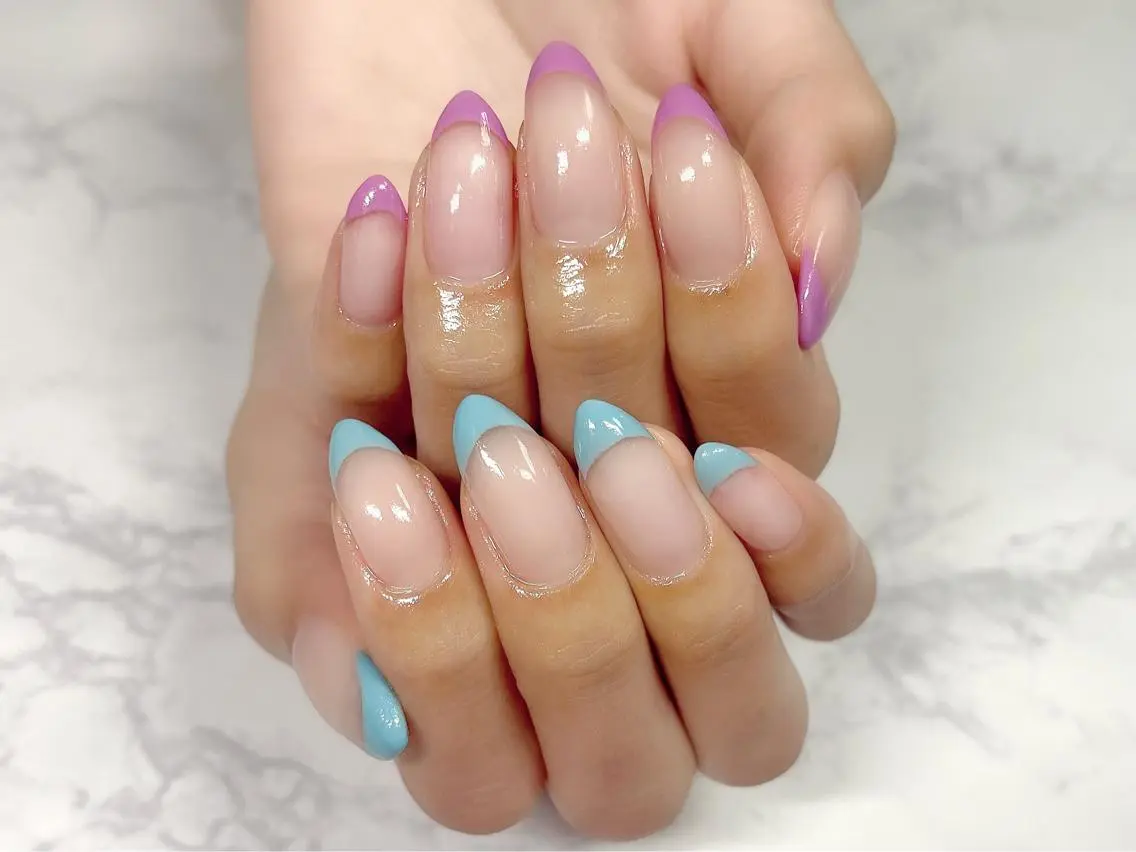 ネイル フレンチネイル 水色 ピンク シンプルネイル Nail Salon KURELLYのネイルデザイン