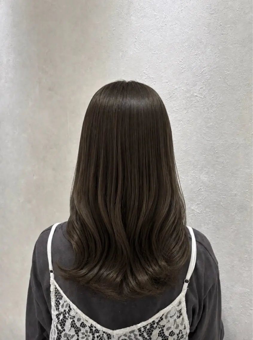 セミロング 恒川 舞衣のヘアスタイル
