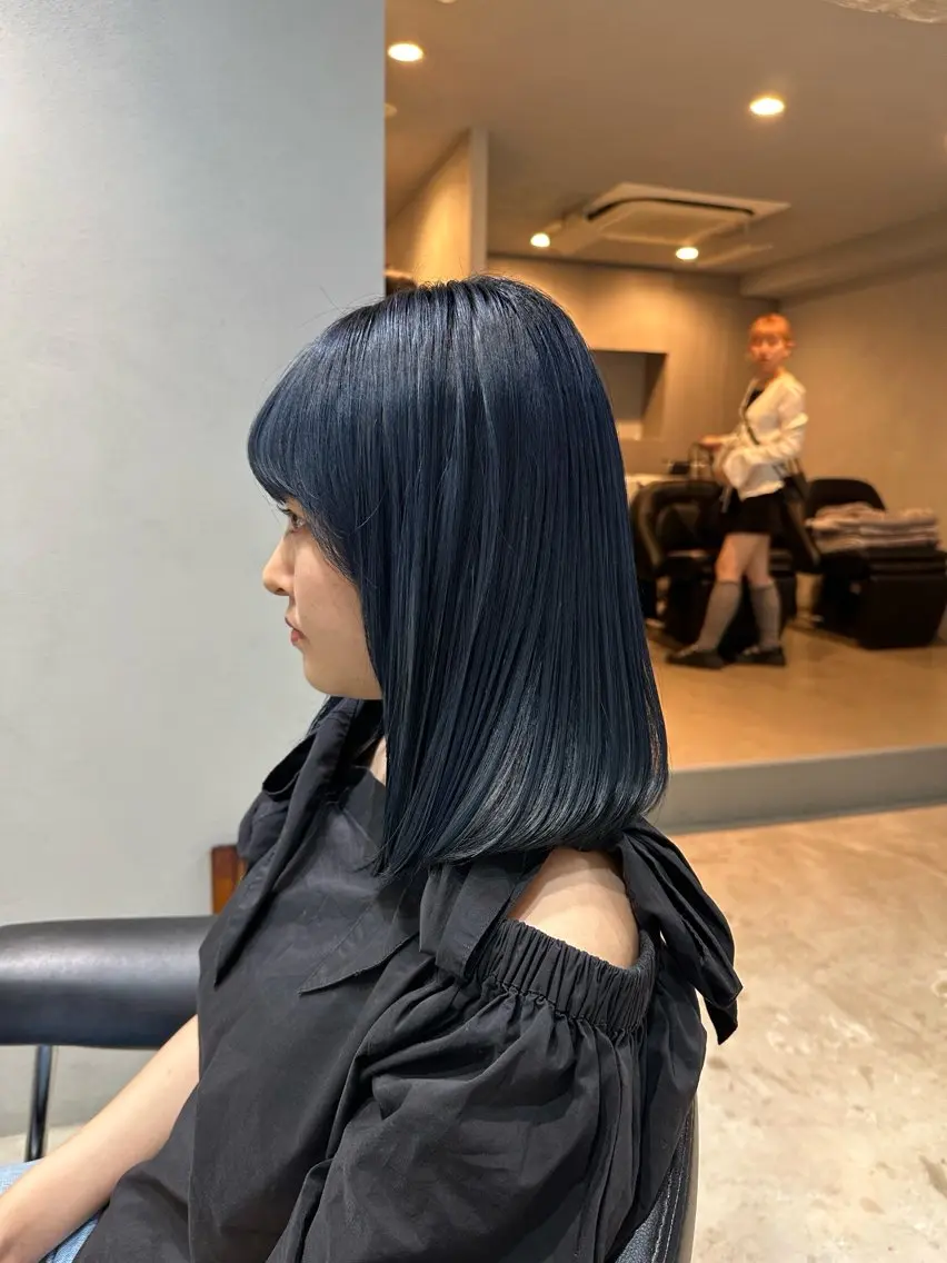 セミロング カラー ブルーカラー ネイビーカラー ヘアカラー トリートメント 🌀お洒落パーマ ／ 齋藤大貴🌀のヘアスタイル