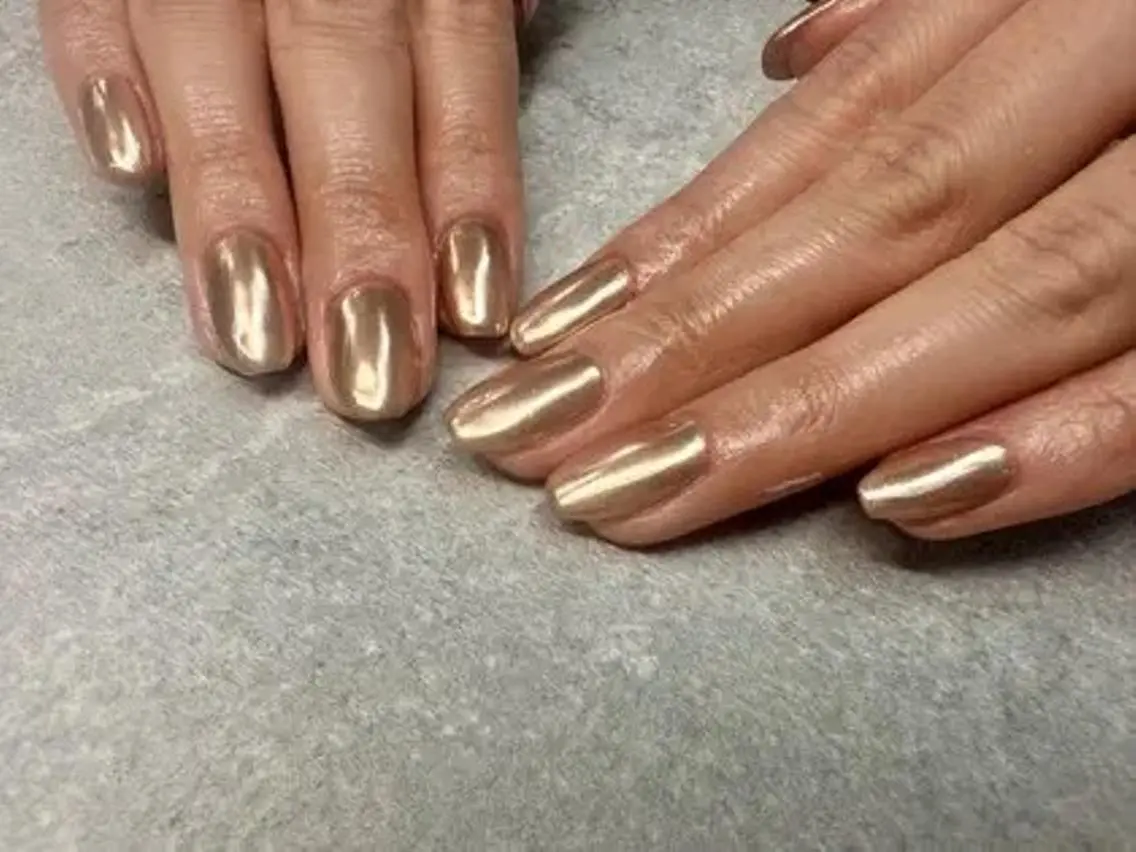 ネイル ミラーネイル ハンドネイル FASTNAIL PLUS 新宿店のネイルデザイン