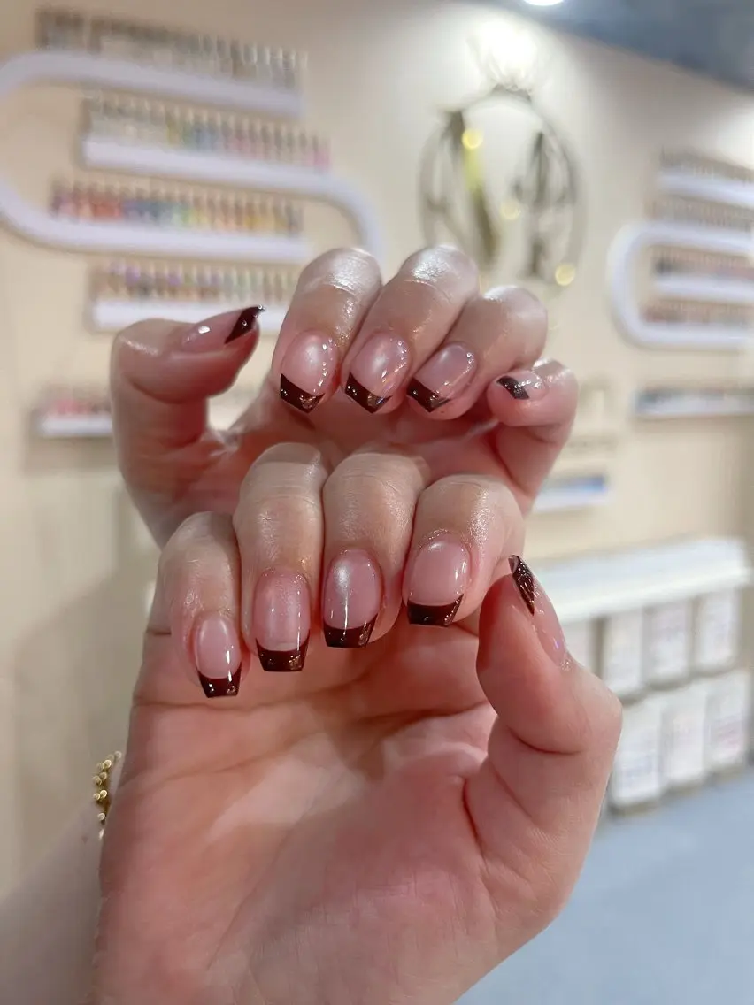 ネイル ハンドネイル MQueen ネイルサロンマルのネイルデザイン