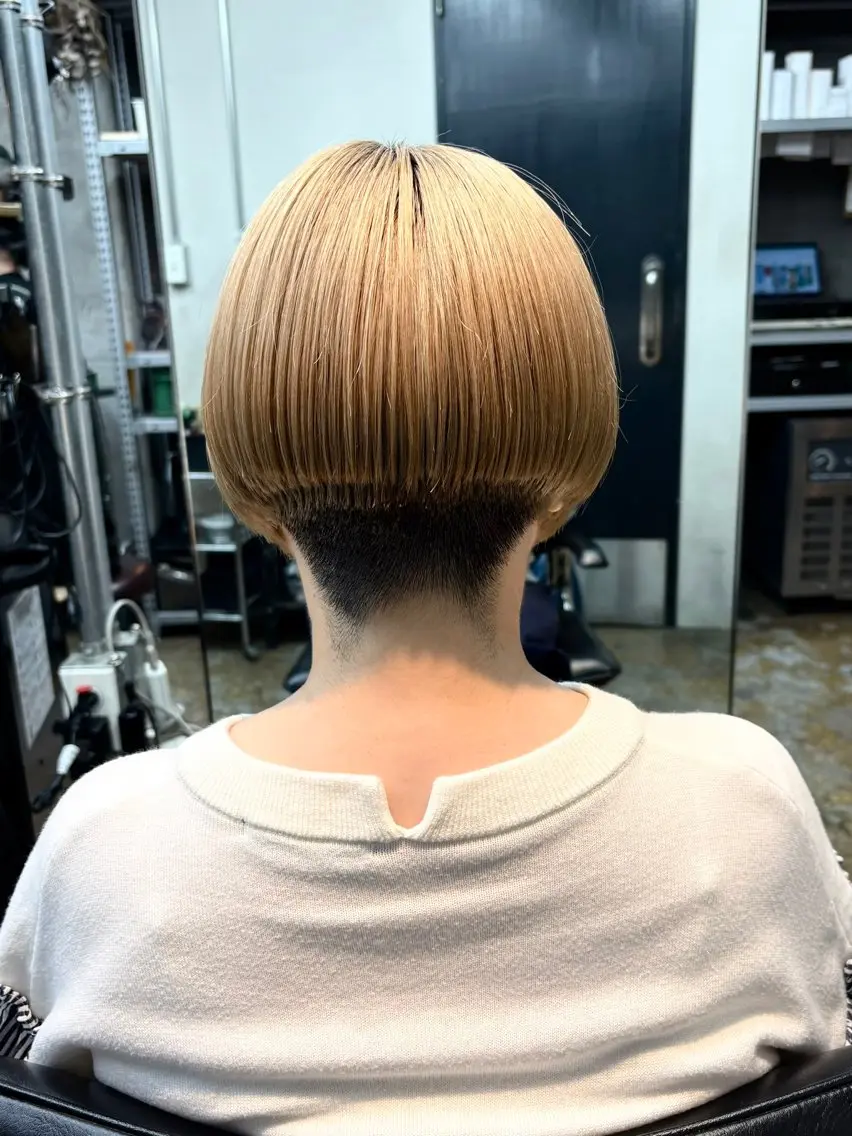 ショート 鈴木 孝治のヘアスタイル