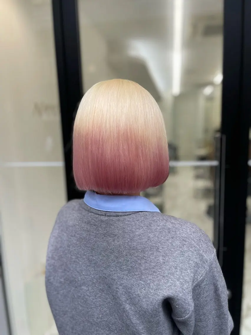 カラー Hiroka / NANAのヘアスタイル