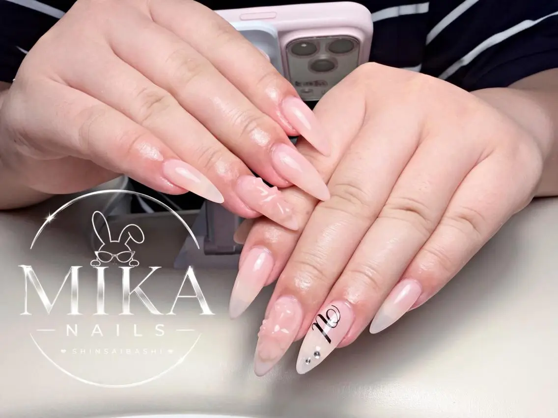 ネイル アートネイル チークネイル ドット フットネイル フレンチネイル ハンドネイル Mika Nails 心斎橋のネイルデザイン