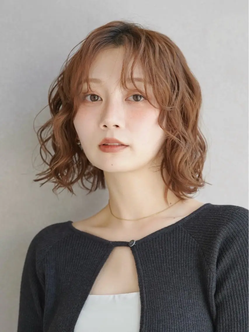 ショート パーマ ボブ 髪質改善カラー Unami 太田英寿のヘアスタイル