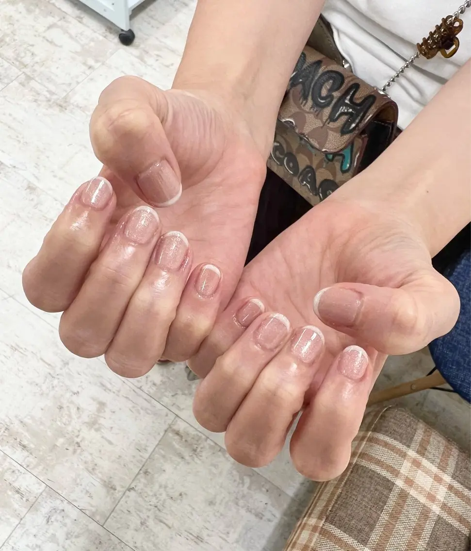 ネイル フレンチネイル 吉田 里菜のネイルデザイン