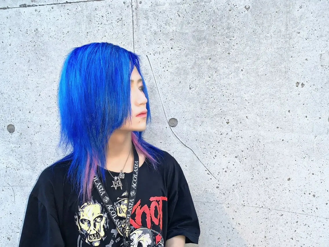 ショート 元自衛官美容師 つや。のヘアスタイル
